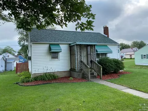 705 S Main St, Willard, OH 44890 photo 4