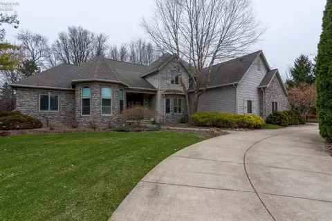 2805 Woodside Dr, Huron, OH 44839 photo 1