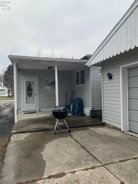216 Brinker St, Bellevue, OH 44811 photo 7