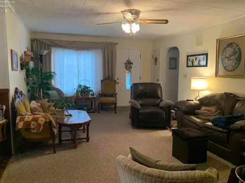 216 Brinker St, Bellevue, OH 44811 photo 9