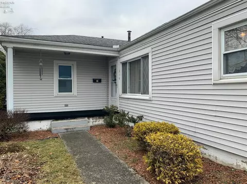216 Brinker St, Bellevue, OH 44811 photo 3