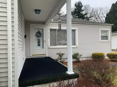 216 Brinker St, Bellevue, OH 44811 photo 2