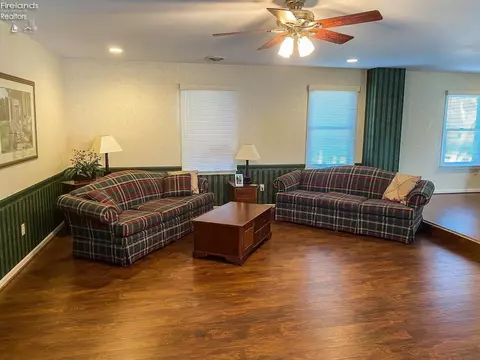 370 Coe, Tiffin, OH 44883 photo 11