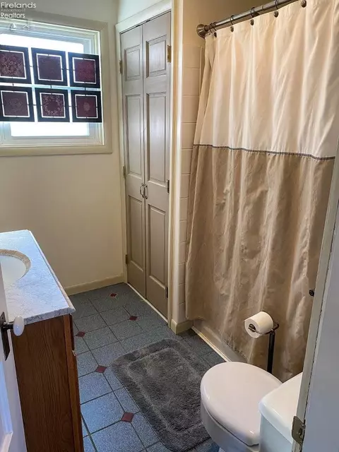 370 Coe, Tiffin, OH 44883 photo 15