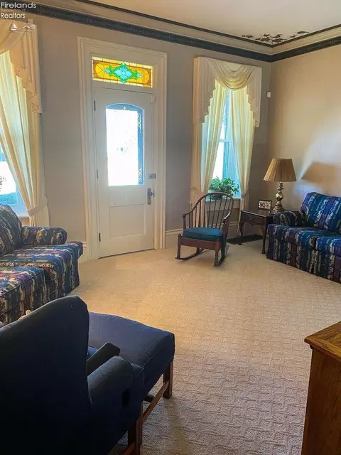 370 Coe, Tiffin, OH 44883 photo 5