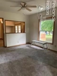 310 Keefer St, Willard, OH 44890 photo 7