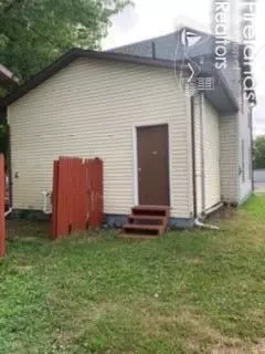 310 Keefer St, Willard, OH 44890 photo 16