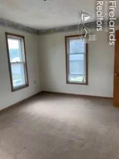 310 Keefer St, Willard, OH 44890 photo 13