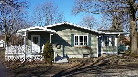 43 Pleasant St, Wakeman, OH 44889 photo 2