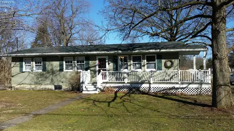 43 Pleasant St, Wakeman, OH 44889 photo 1