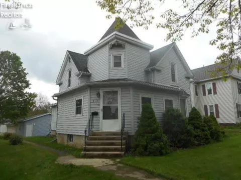 315 W Laurel St, Willard, OH 44890 photo 1