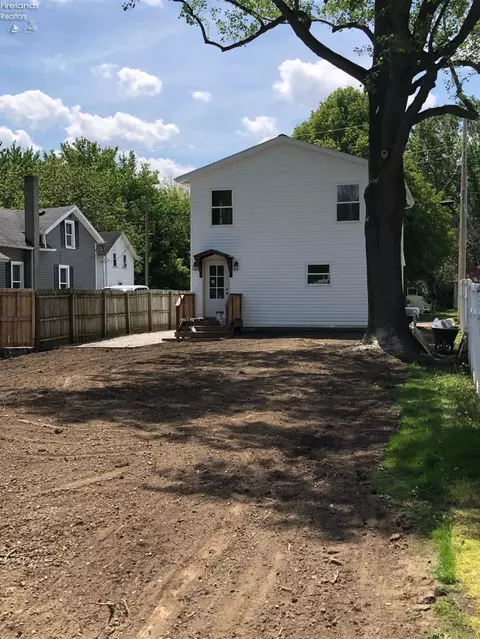 61 Manchester St, Monroeville, OH 44847 photo 3