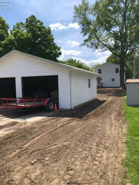 61 Manchester St, Monroeville, OH 44847 photo 5