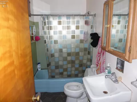 721 Euclid St, Willard, OH 44890 photo 9