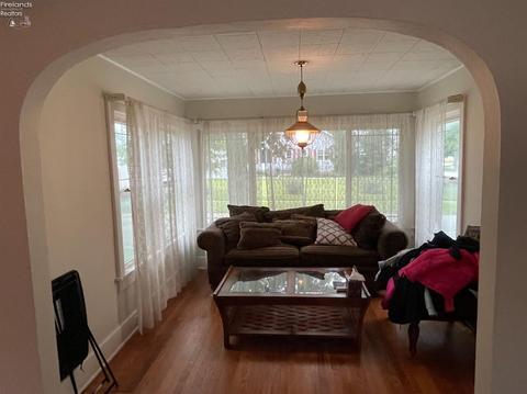 737 Clark St, Willard, OH 44890 photo 6
