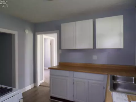 69 Corwin St, Norwalk, OH 44857 photo 3