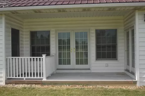 605 Cedar Dr, Willard, OH 44890 photo 3