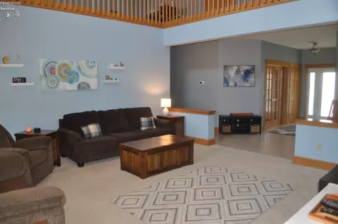 605 Cedar Dr, Willard, OH 44890 photo 11