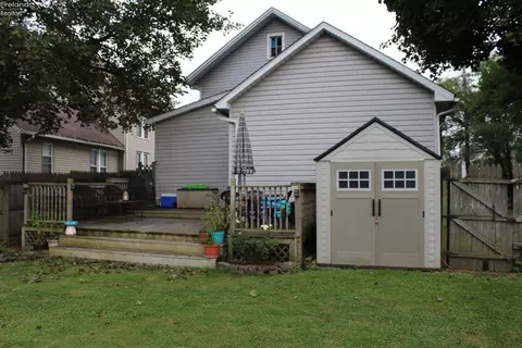 613 E Main St, Bellevue, OH 44811 photo 2