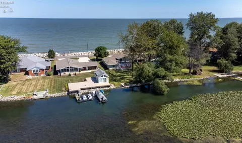 127 Cedar Point Rd, Sandusky, OH 44870 photo 33