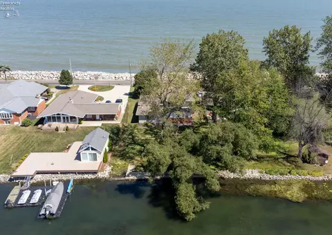 127 Cedar Point Rd, Sandusky, OH 44870 photo 32