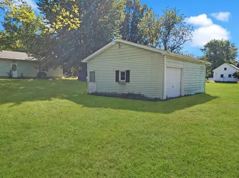 613 W Maple St, Clyde, OH 43410 photo 10