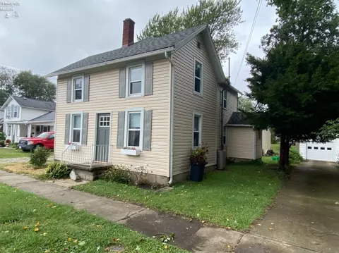 227 Ohio St, Huron, OH 44839 photo 2