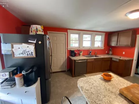 227 Ohio St, Huron, OH 44839 photo 10