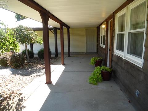 549 Lisa Ln, Willard, OH 44890 photo 17