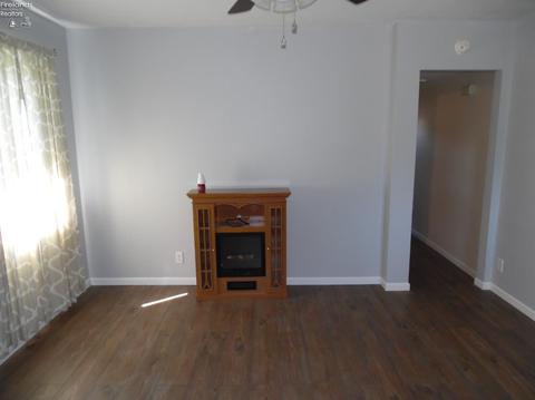 549 Lisa Ln, Willard, OH 44890 photo 5