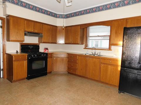 262 E Main St, Norwalk, OH 44857 photo 4