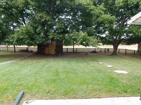 6156 Bauer Rd, Bellevue, OH 44811 photo 14