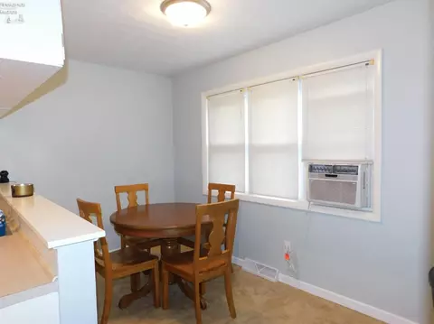 6156 Bauer Rd, Bellevue, OH 44811 photo 4