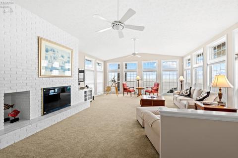 1011 Beachside Ln, Huron, OH 44839 photo 18