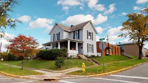24 W Emerald St, Willard, OH 44890 photo 2