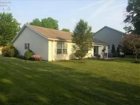 905 Armstrong St, Willard, OH 44890 photo 30