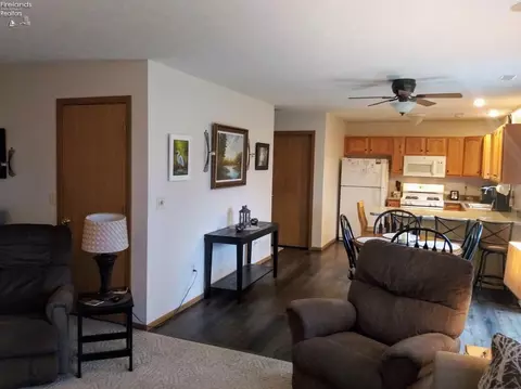905 Armstrong St, Willard, OH 44890 photo 10
