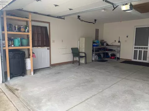 905 Armstrong St, Willard, OH 44890 photo 28