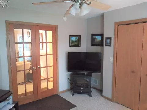 905 Armstrong St, Willard, OH 44890 photo 22