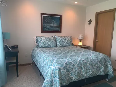 905 Armstrong St, Willard, OH 44890 photo 20