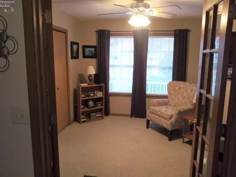 905 Armstrong St, Willard, OH 44890 photo 21