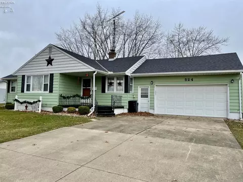 524 Spangler St, Willard, OH 44890 photo 1