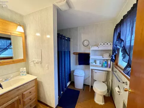 524 Spangler St, Willard, OH 44890 photo 9