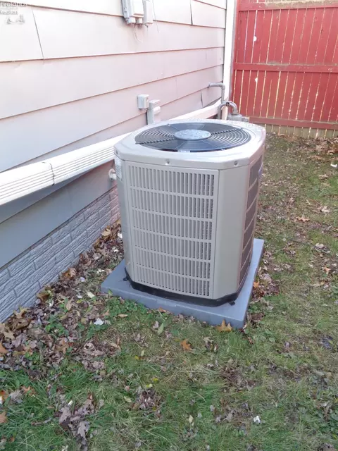 1935 E 42nd St, Lorain, OH 44055 photo 16