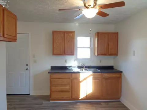 1935 E 42nd St, Lorain, OH 44055 photo 5