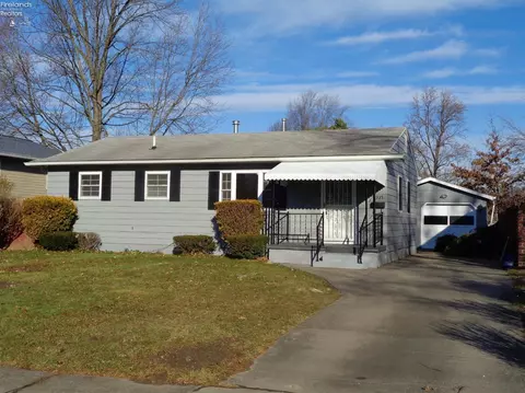 1935 E 42nd St, Lorain, OH 44055 photo 1