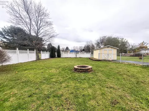 114 E Davis St, Tiffin, OH 44883 photo 8