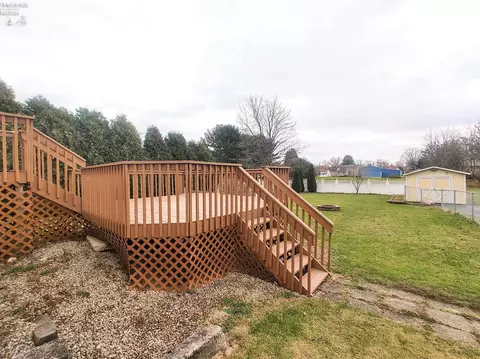 114 E Davis St, Tiffin, OH 44883 photo 5