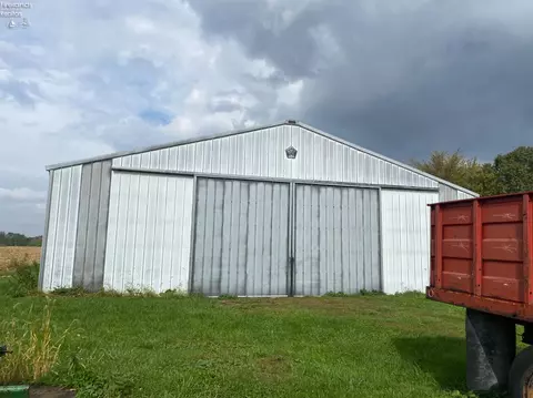903 Scheid Rd, Sandusky, OH 44870 photo 3