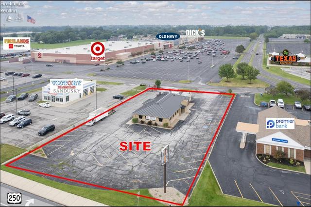 4108 Milan Rd, Sandusky, OH 44870